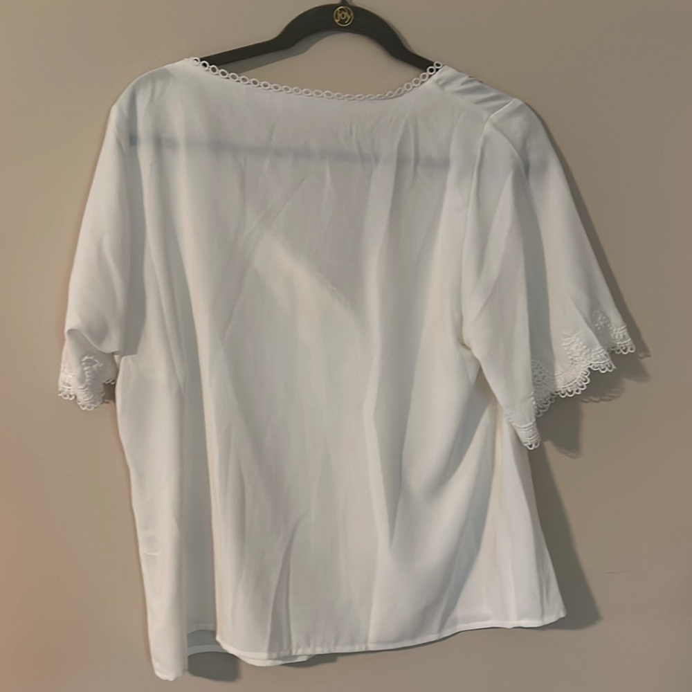Gap Lace Top - Picture 2 of 2